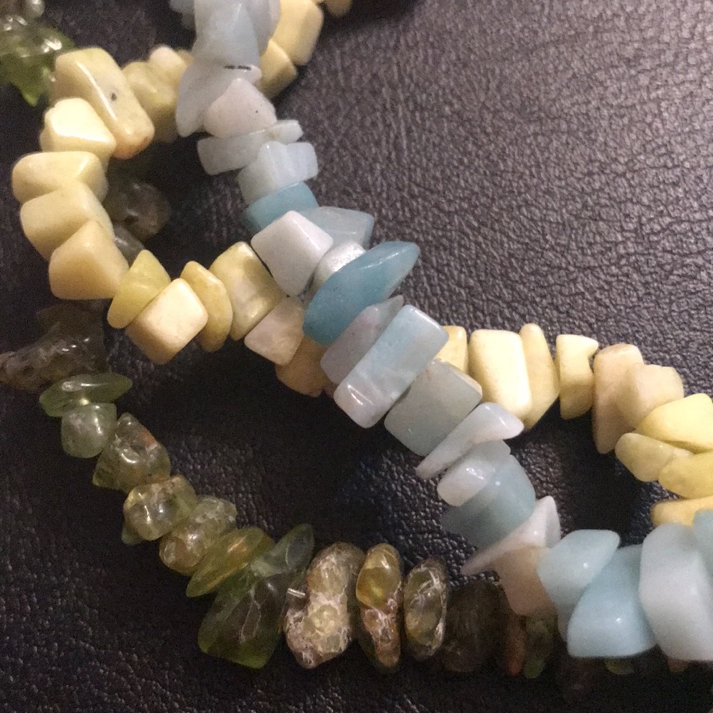 Genuine stones and pendant 3 strands - Picture 3 of 4